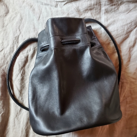 Are Studio Bell Bag Backpack - Picture 7 of 9